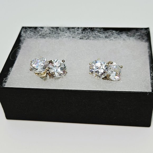 Cubic Zirconia Drop Earrings - Picture 5 of 9